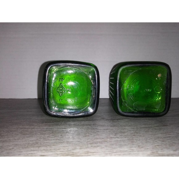 Owens Illinois 4.5" Green Depression Glass Shaker Canisters - 1930s waffle - Picture 5 of 5